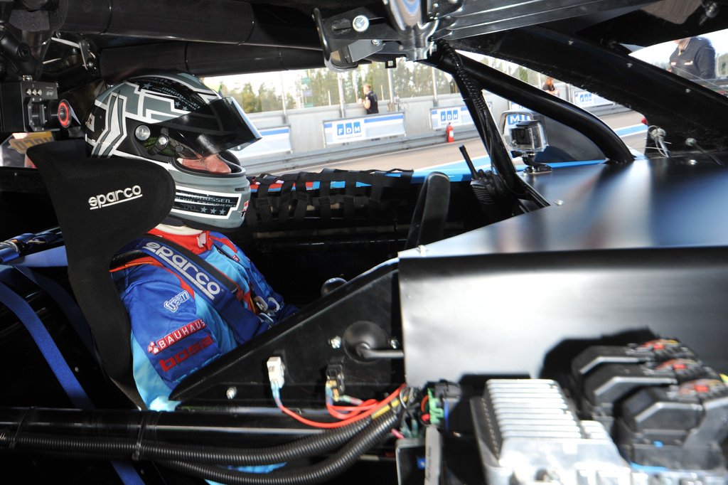 Jan Magnussen har testet både sin nye Camaro-racer og de nye Yokohama-dæk
(Foto: Morten Alstrup)